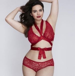 Seriously Sexy strappy bra 42F